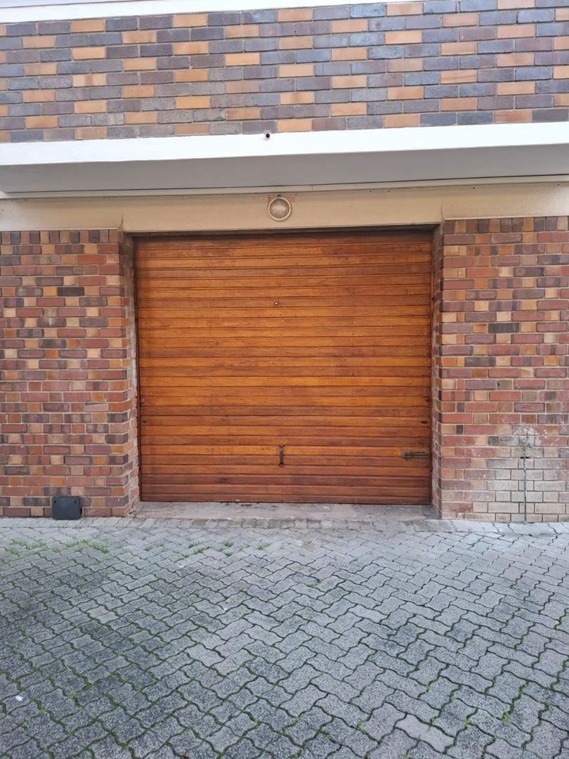 To Let 2 Bedroom Property for Rent in Gardens Western Cape